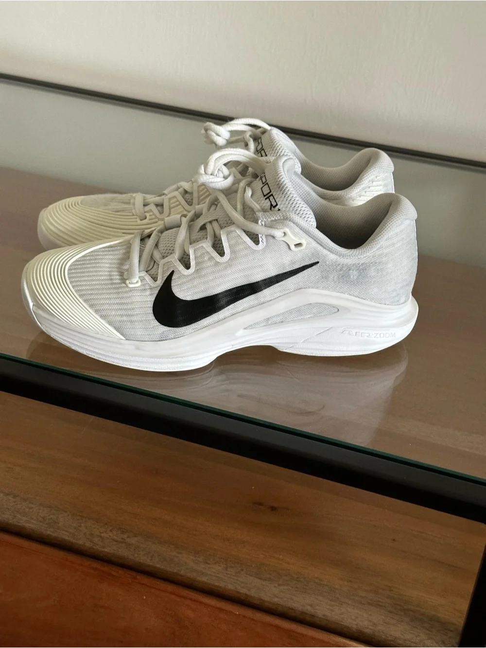 Nike Vapor 12 Women's Hard Court Tennis Shoes Size 6.5